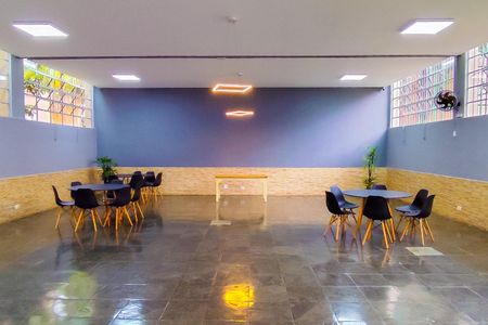 Apartamento para alugar com 52m², 2 quartos e 1 vagaÁrea comum - Salão de festas