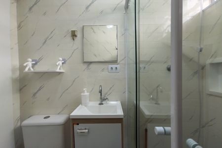 Studio para alugar com 25m², 0 quarto e sem vaga Studio para alugar com 25m², 0 quarto e sem vagaBanheiro