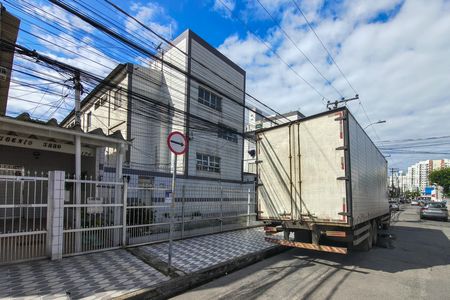 Studio para alugar com 25m², 0 quarto e sem vaga Studio para alugar com 25m², 0 quarto e sem vagaFachada