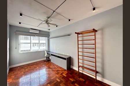 Apartamento à venda com 150m², 3 quartos e 1 vaga Apartamento à venda com 150m², 3 quartos e 1 vagaQuarto