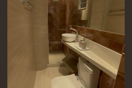 Apartamento à venda com 150m², 3 quartos e 1 vaga Apartamento à venda com 150m², 3 quartos e 1 vagaSuíte 2 - banheiro