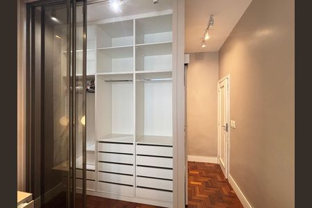 Apartamento à venda com 150m², 3 quartos e 1 vaga Apartamento à venda com 150m², 3 quartos e 1 vagaSuíte 1