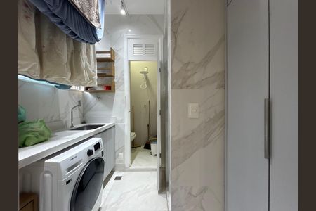 Apartamento à venda com 150m², 3 quartos e 1 vaga Apartamento à venda com 150m², 3 quartos e 1 vagaÁrea de serviço