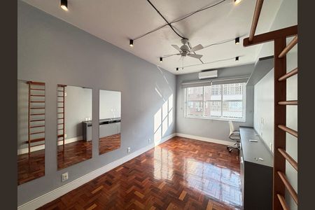 Apartamento à venda com 150m², 3 quartos e 1 vaga Apartamento à venda com 150m², 3 quartos e 1 vagaQuarto