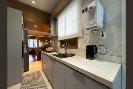 Apartamento à venda com 150m², 3 quartos e 1 vaga Apartamento à venda com 150m², 3 quartos e 1 vagaCozinha