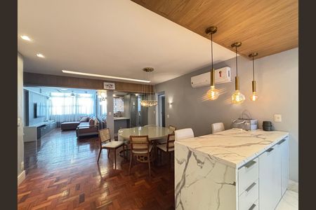 Apartamento à venda com 150m², 3 quartos e 1 vaga Apartamento à venda com 150m², 3 quartos e 1 vagaSala