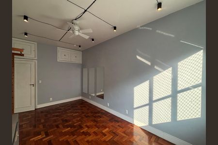 Apartamento à venda com 150m², 3 quartos e 1 vaga Apartamento à venda com 150m², 3 quartos e 1 vagaQuarto