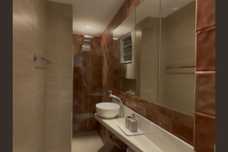 Apartamento à venda com 150m², 3 quartos e 1 vaga Apartamento à venda com 150m², 3 quartos e 1 vagaSuíte 2 - banheiro
