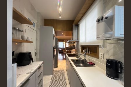 Apartamento à venda com 150m², 3 quartos e 1 vaga Apartamento à venda com 150m², 3 quartos e 1 vagaCozinha