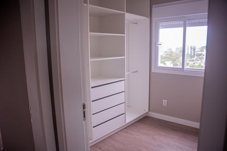 Apartamento para alugar com 87m², 1 quarto e 2 vagas Apartamento para alugar com 87m², 1 quarto e 2 vagasCloset