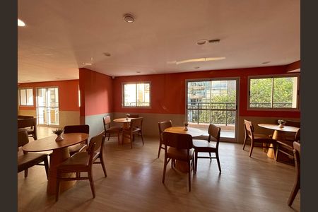 Apartamento para alugar com 38m², 2 quartos e sem vaga Apartamento para alugar com 38m², 2 quartos e sem vagaÁrea comum - Salão de festas
