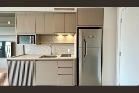 Studio para alugar com 28m², 1 quarto e sem vaga Studio para alugar com 28m², 1 quarto e sem vagaCozinha