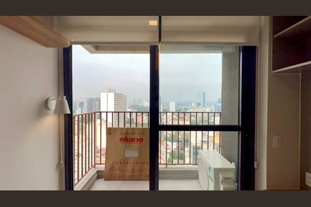 Studio para alugar com 28m², 1 quarto e sem vaga Studio para alugar com 28m², 1 quarto e sem vagaVaranda