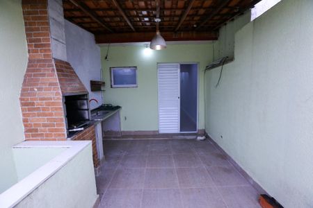 Casa à venda com 85m², 3 quartos e 1 vaga Casa à venda com 85m², 3 quartos e 1 vagaChurrasqueira