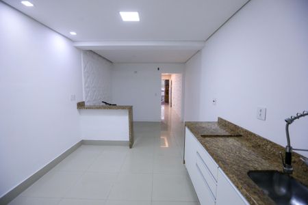 Casa à venda com 85m², 3 quartos e 1 vaga Casa à venda com 85m², 3 quartos e 1 vagaCozinha