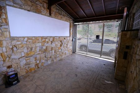 Garagem de casa à venda com 3 quartos, 85m² em Jardim Santo Elias, São Paulo