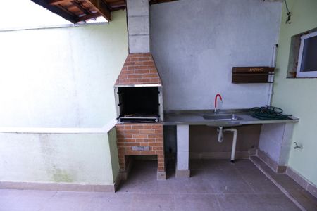 Churrasqueira de casa à venda com 3 quartos, 85m² em Jardim Santo Elias, São Paulo