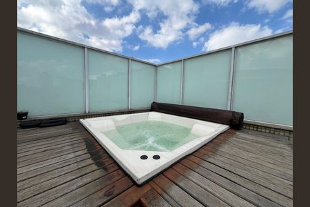 Apartamento à venda com 145m², 3 quartos e 3 vagasHidromassagem 