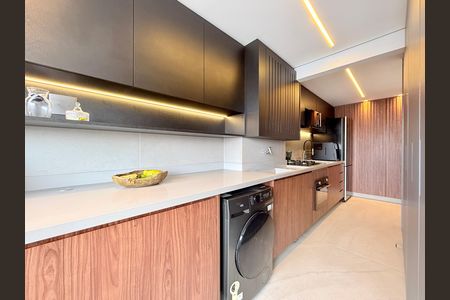 Apartamento à venda com 71m², 2 quartos e 1 vaga Apartamento à venda com 71m², 2 quartos e 1 vagaÁrea de Serviço
