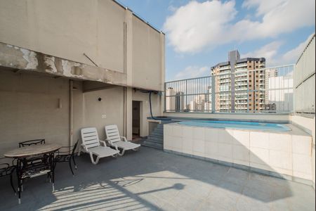 Studio para alugar com 29m², 1 quarto e 1 vaga Studio para alugar com 29m², 1 quarto e 1 vagaÁrea comum - Piscina