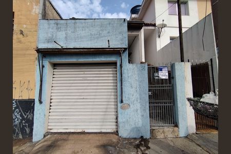 Casa para alugar com 44m², 1 quarto e sem vaga Casa para alugar com 44m², 1 quarto e sem vagaFachada