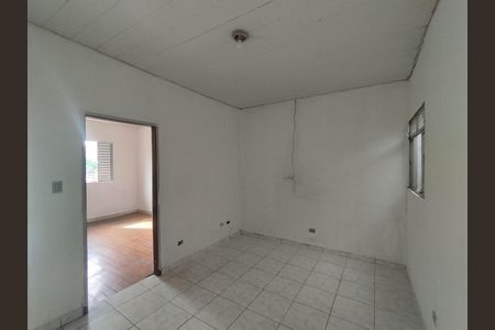Casa para alugar com 44m², 1 quarto e sem vaga Casa para alugar com 44m², 1 quarto e sem vagaSala