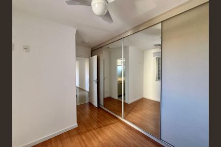 Apartamento à venda com 60m², 2 quartos e 1 vaga Apartamento à venda com 60m², 2 quartos e 1 vagaSuíte
