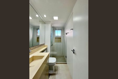 Apartamento à venda com 60m², 2 quartos e 1 vaga Apartamento à venda com 60m², 2 quartos e 1 vagaBanheiro