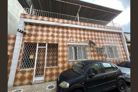 Casa à venda com 153m², 4 quartos e 2 vagasFachada