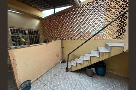 Casa à venda com 153m², 4 quartos e 2 vagasÁrea de Serviço
