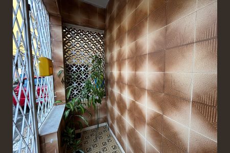 Casa à venda com 153m², 4 quartos e 2 vagasVaranda