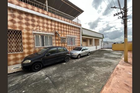 Casa à venda com 153m², 4 quartos e 2 vagasFachada