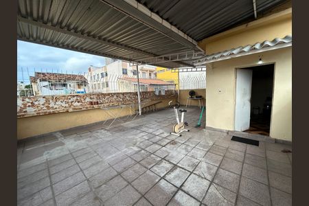 Casa à venda com 153m², 4 quartos e 2 vagasTerraço
