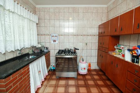 Casa à venda com 1004m², 4 quartos e 2 vagas Casa à venda com 1004m², 4 quartos e 2 vagasCozinha