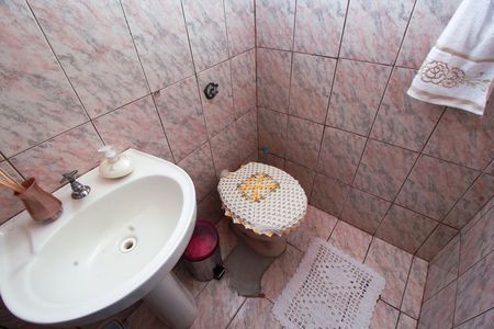 Casa à venda com 1004m², 4 quartos e 2 vagas Casa à venda com 1004m², 4 quartos e 2 vagasBanheiro