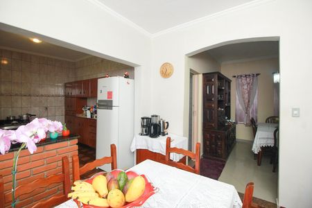 Casa à venda com 1004m², 4 quartos e 2 vagas Casa à venda com 1004m², 4 quartos e 2 vagasCopa