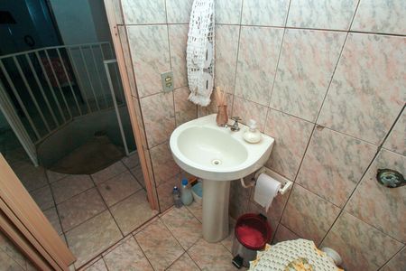 Casa à venda com 1004m², 4 quartos e 2 vagas Casa à venda com 1004m², 4 quartos e 2 vagasBanheiro