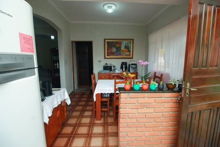 Casa à venda com 1004m², 4 quartos e 2 vagas Casa à venda com 1004m², 4 quartos e 2 vagasCozinha
