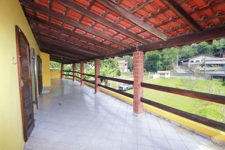 Casa à venda com 1004m², 4 quartos e 2 vagas Casa à venda com 1004m², 4 quartos e 2 vagasVaranda dos Quartos