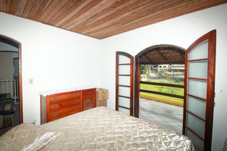 Casa à venda com 1004m², 4 quartos e 2 vagas Casa à venda com 1004m², 4 quartos e 2 vagasQuarto 2