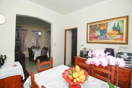 Casa à venda com 1004m², 4 quartos e 2 vagas Casa à venda com 1004m², 4 quartos e 2 vagasCopa