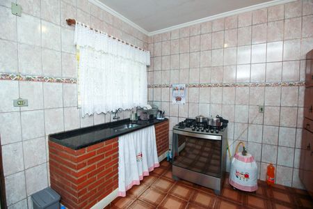 Casa à venda com 1004m², 4 quartos e 2 vagas Casa à venda com 1004m², 4 quartos e 2 vagasCozinha