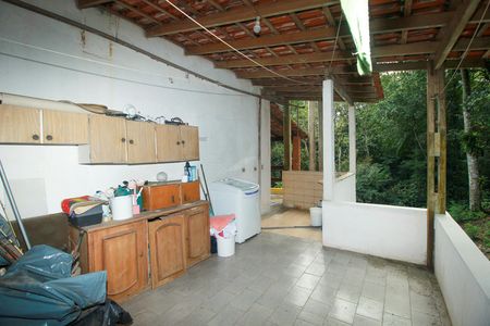 Casa à venda com 1004m², 4 quartos e 2 vagas Casa à venda com 1004m², 4 quartos e 2 vagasÁrea de Serviço