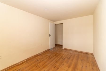 Quarto 2 de apartamento para alugar com 2 quartos, 170m² em Padre Miguel, Rio de Janeiro