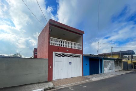 Casa para alugar com 250m², 4 quartos e 1 vagaFachada