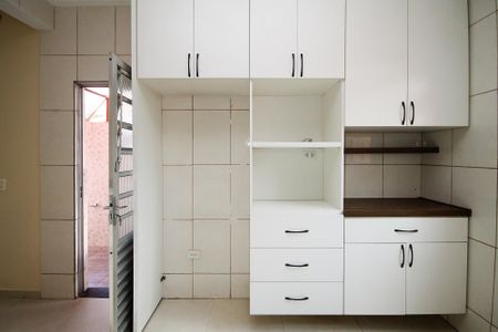 Casa para alugar com 250m², 4 quartos e 1 vagaCozinha