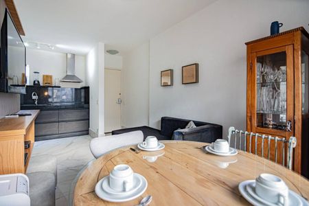 Apartamento para alugar com 2 quartos, 60m² em Cerqueira César, São Paulo
