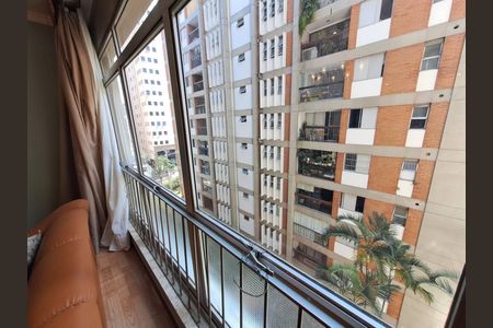 Apartamento para alugar com 135m², 3 quartos e 1 vaga