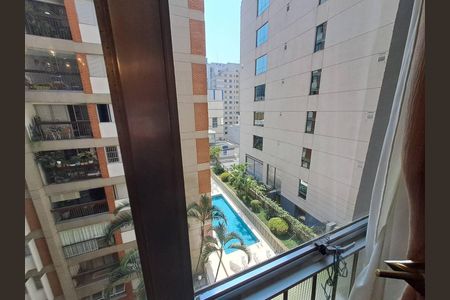 Apartamento para alugar com 135m², 3 quartos e 1 vaga