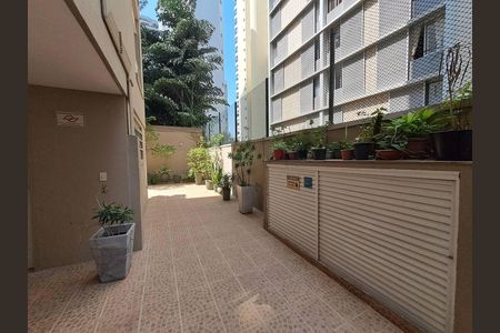 Apartamento para alugar com 135m², 3 quartos e 1 vaga
